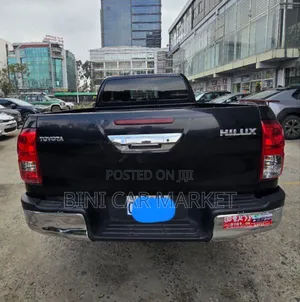 Toyota Hilux 2019 Black
