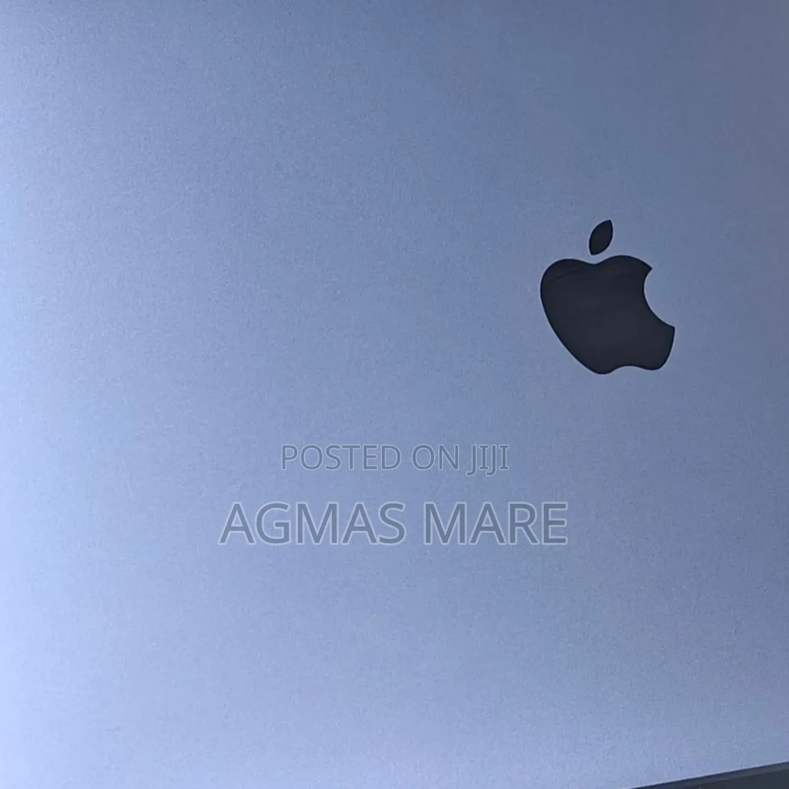 New Laptop Apple MacBook Pro 2022 M2 8GB Apple M2 SSD 256GB