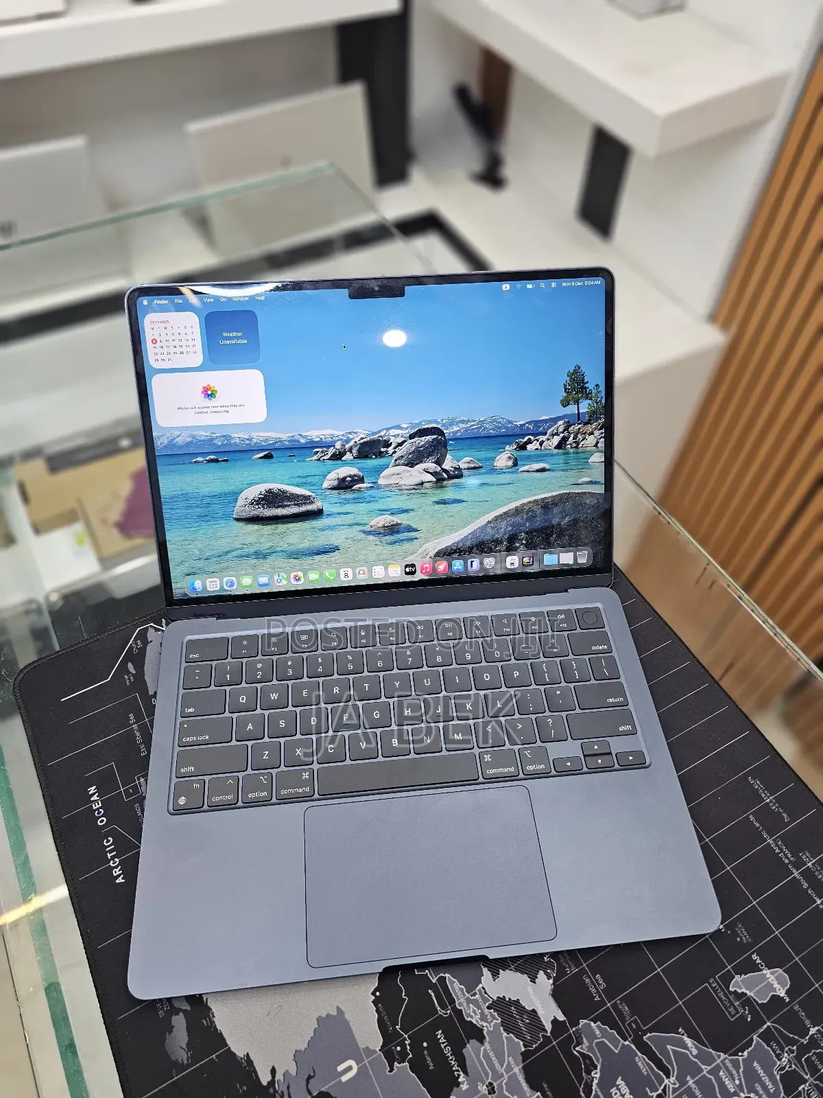 New Laptop Apple MacBook Air 2024 M3 13-Inch 8GB Apple M3 SSD 256GB