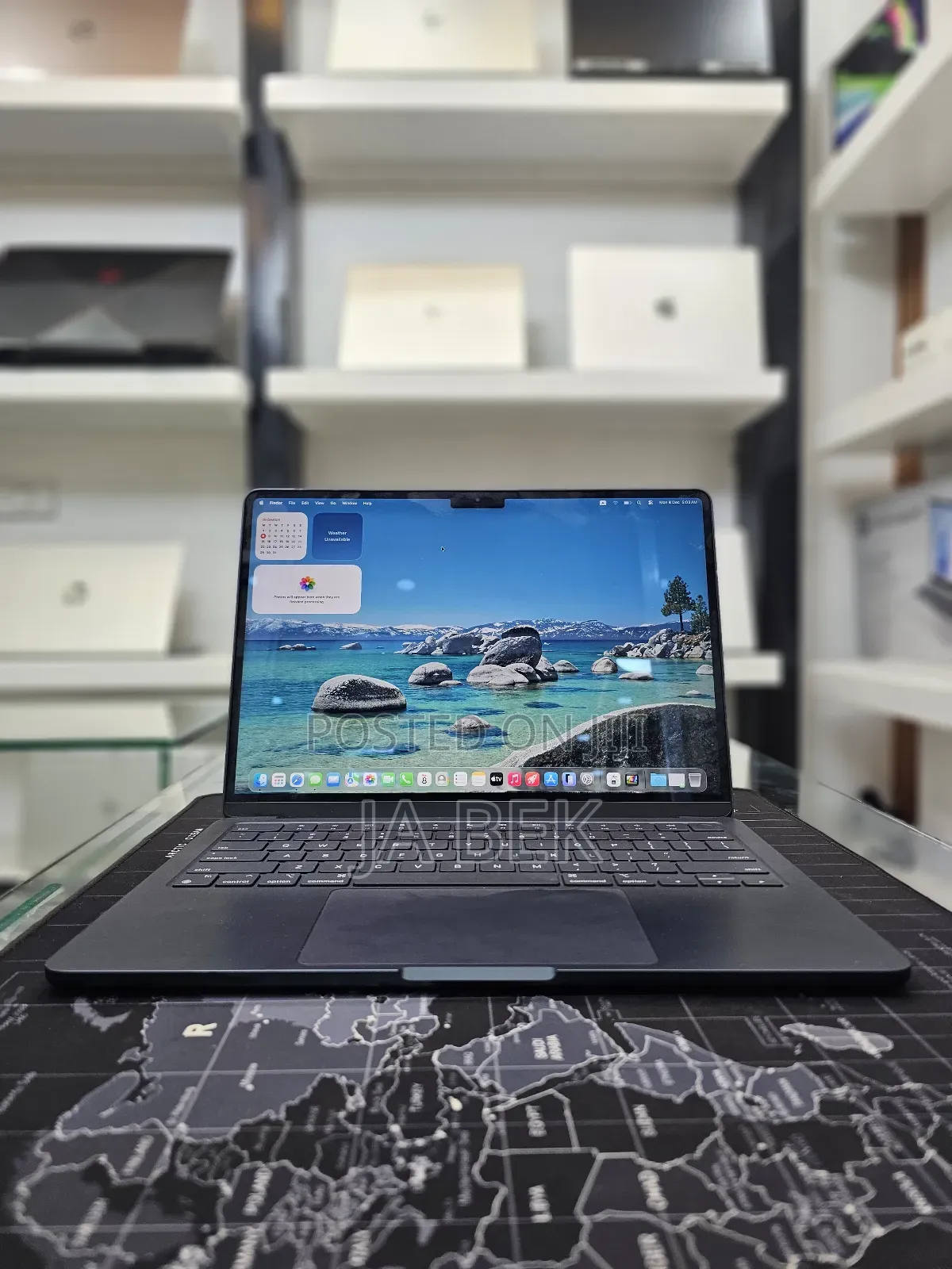 New Laptop Apple MacBook Air 2024 M3 13-Inch 8GB Apple M3 SSD 256GB