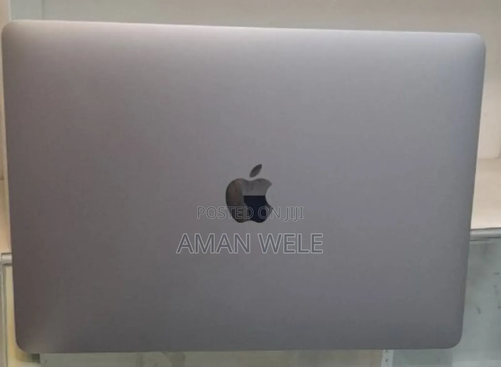 New Laptop Apple MacBook Pro 2020 8GB Intel Core I5 SSD 256GB