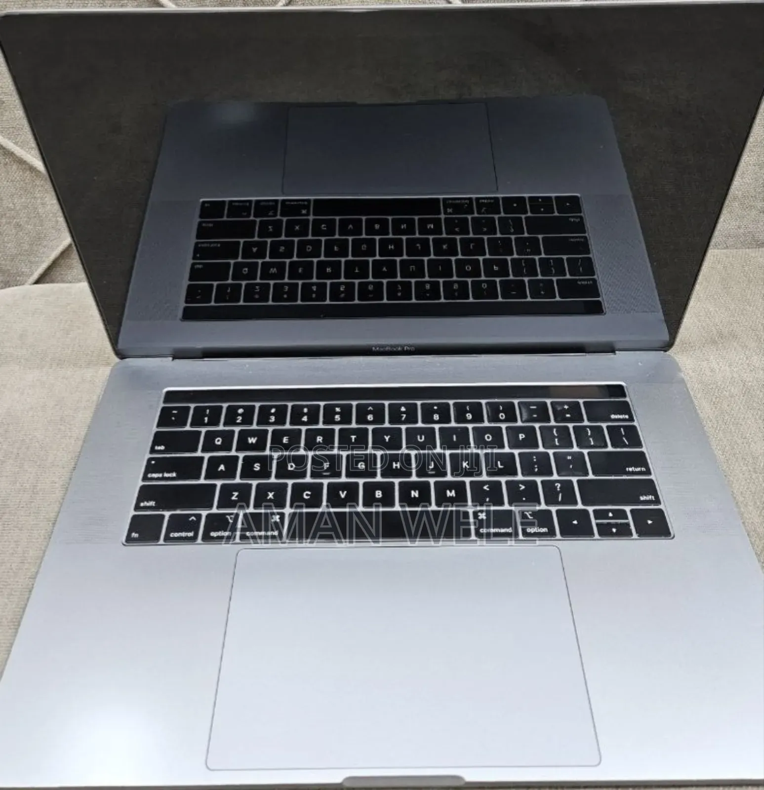 New Laptop Apple MacBook Pro 2019 16GB Intel Core I9 SSD 512GB
