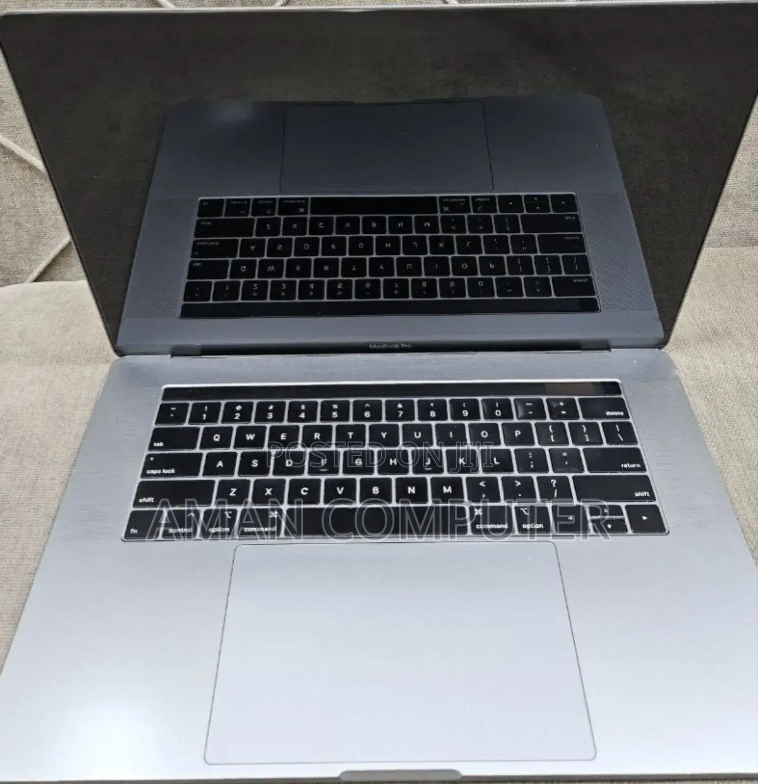New Laptop Apple MacBook Pro 2019 16GB Intel Core I9 SSD 512GB