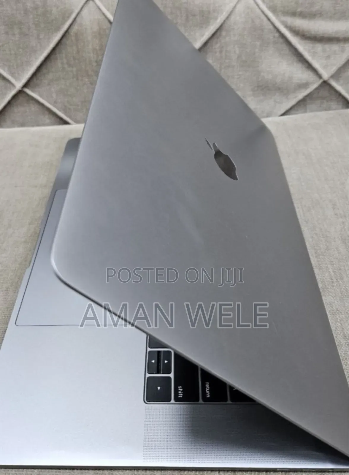 New Laptop Apple MacBook Pro 2019 16GB Intel Core I9 SSD 512GB