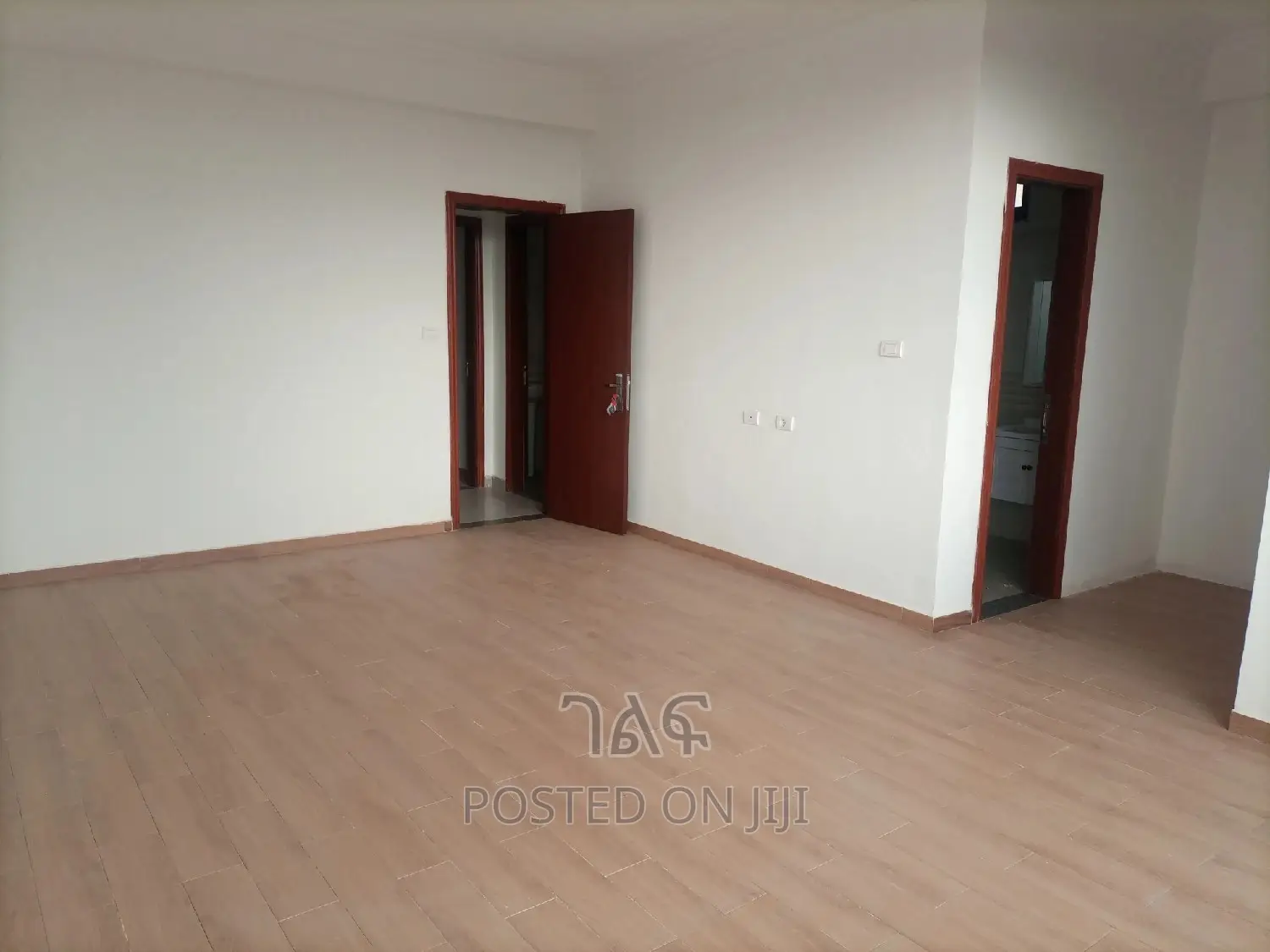 3bdrm Apartment in ኖህ, Bole for Sale
