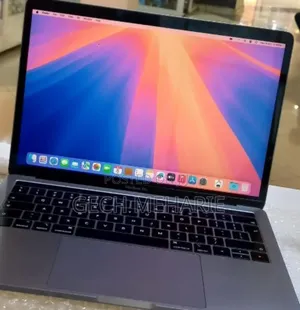 New Laptop Apple MacBook Pro 2019 8GB Intel Core I5 SSD 128GB