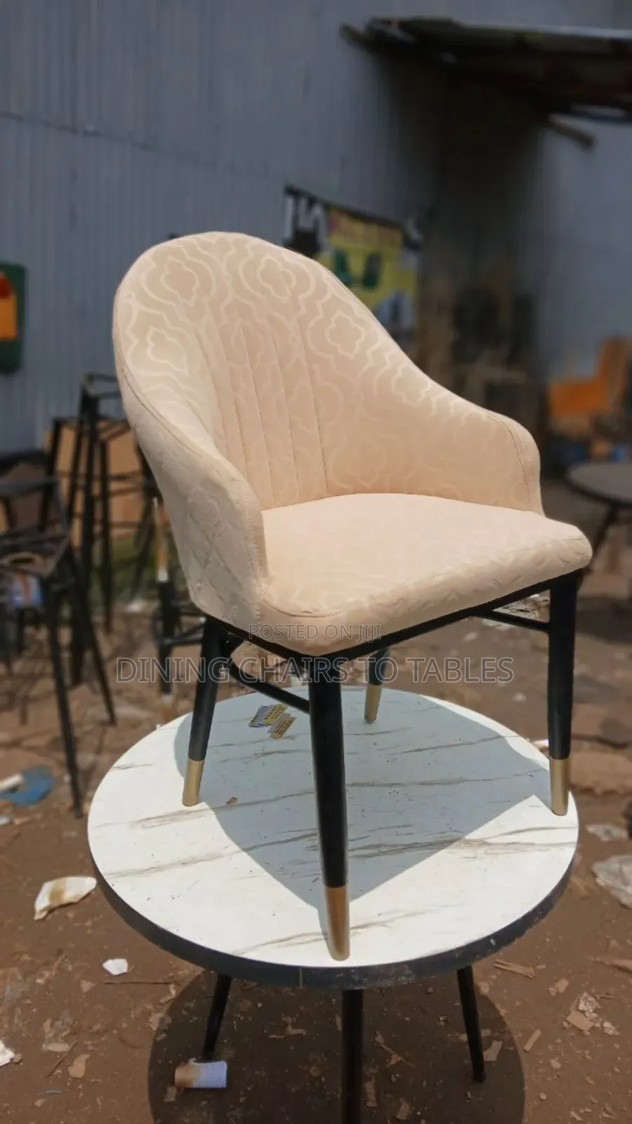 Dining የሆቴል የካፌ የሬስቶራንት ወምበርና ለበዐል በጥራት ሰርተን አዘጋጅተናል ይጐብኙን