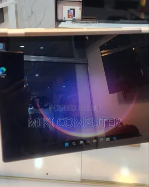 Photo - New Laptop HP OmniBook 5 Flip 16GB Intel Core Ultra 7 SSD 1T