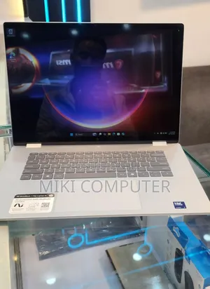 New Laptop HP OmniBook 5 Flip 16GB Intel Core Ultra 7 SSD 1T