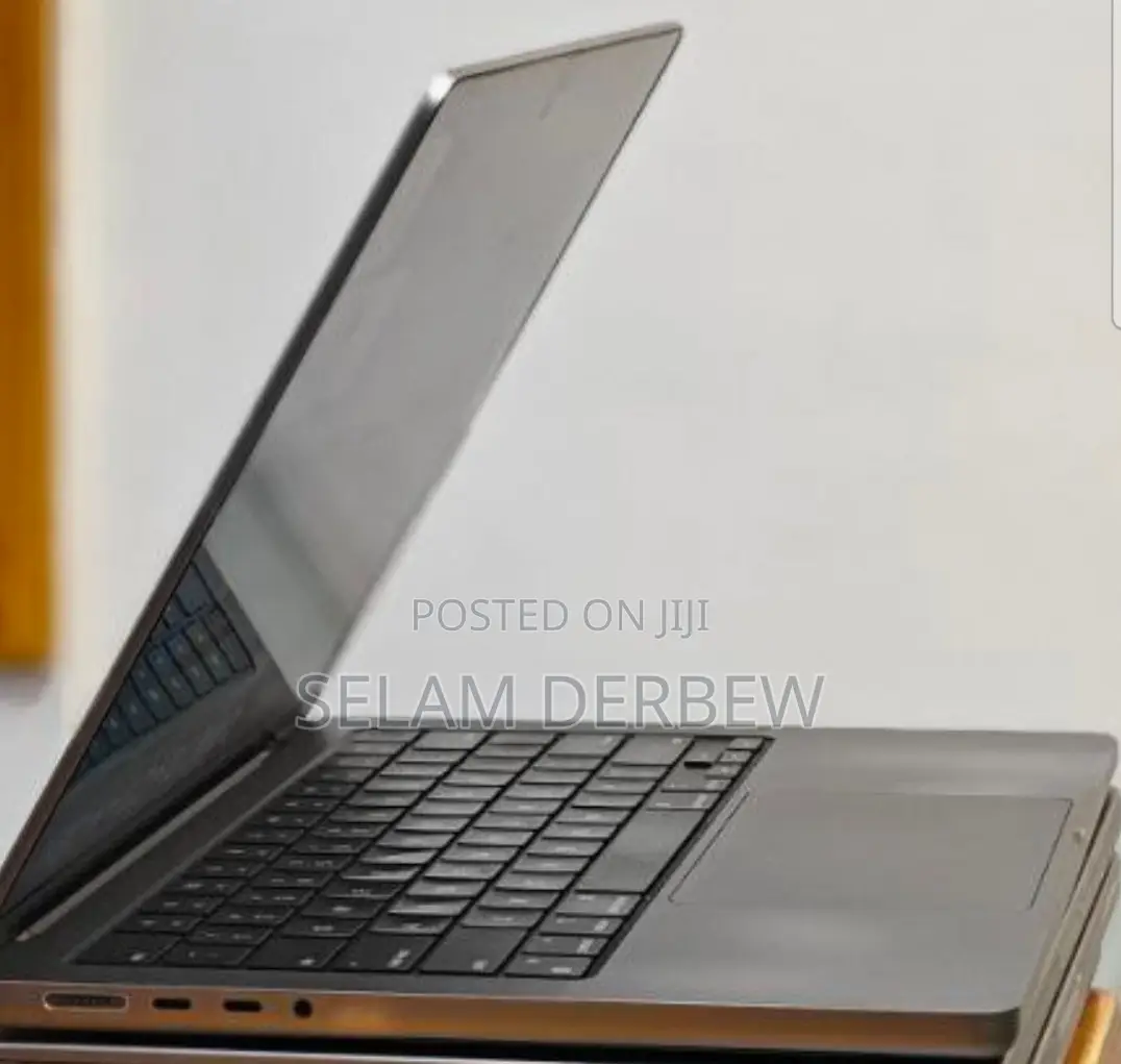 New Laptop Apple MacBook Pro M1 16GB Apple M1 Pro SSD 512GB