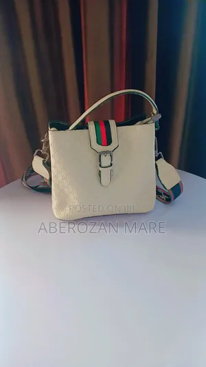 Photo - Gucci Hand Bag