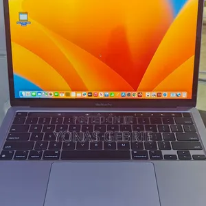 New Laptop Apple MacBook Pro 2022 M2 8GB Apple M2 SSD 256GB