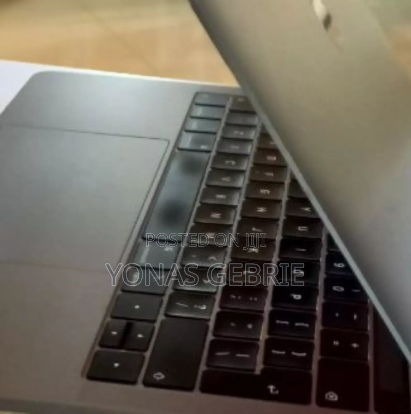 New Laptop Apple MacBook Pro 2019 8GB Intel Core i5 SSD 128GB