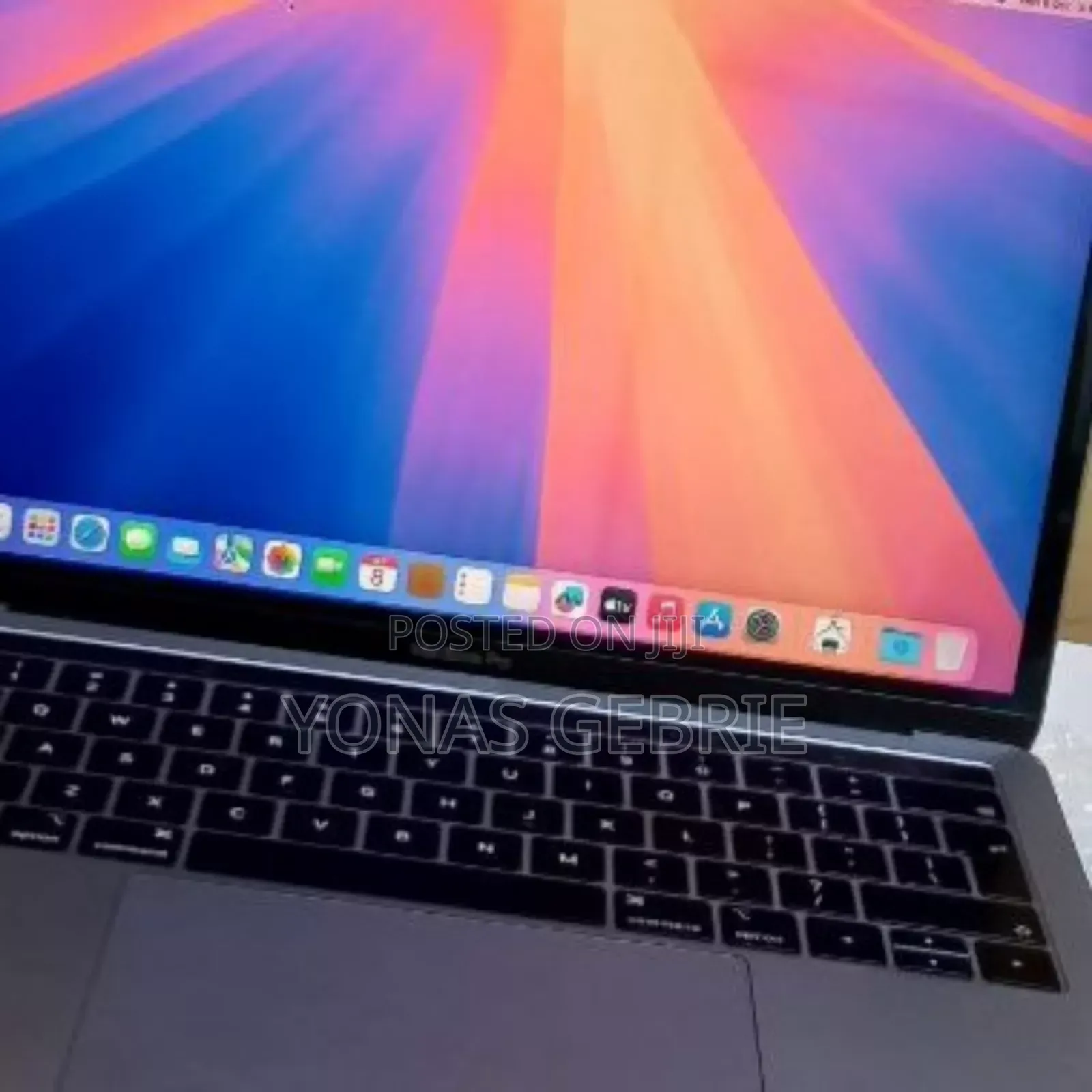 New Laptop Apple MacBook Pro 2019 8GB Intel Core i5 SSD 128GB