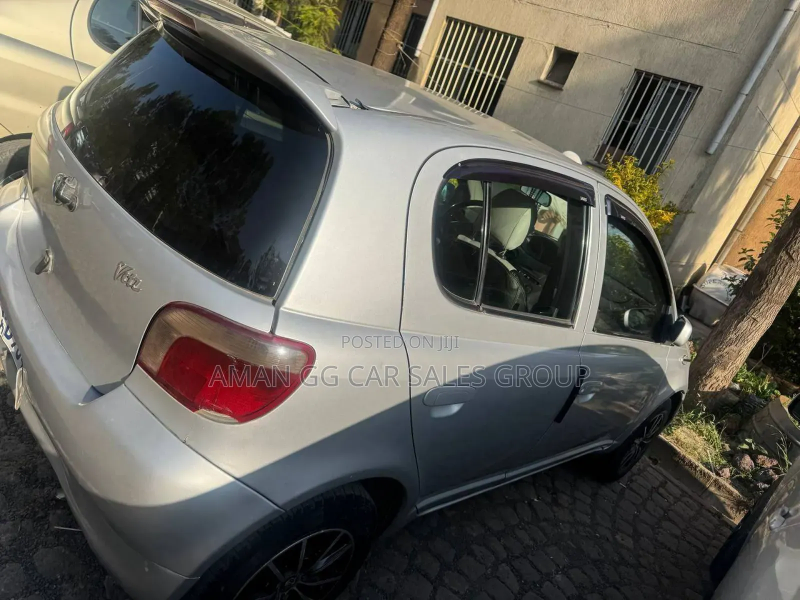 Toyota Vitz 1999 Silver