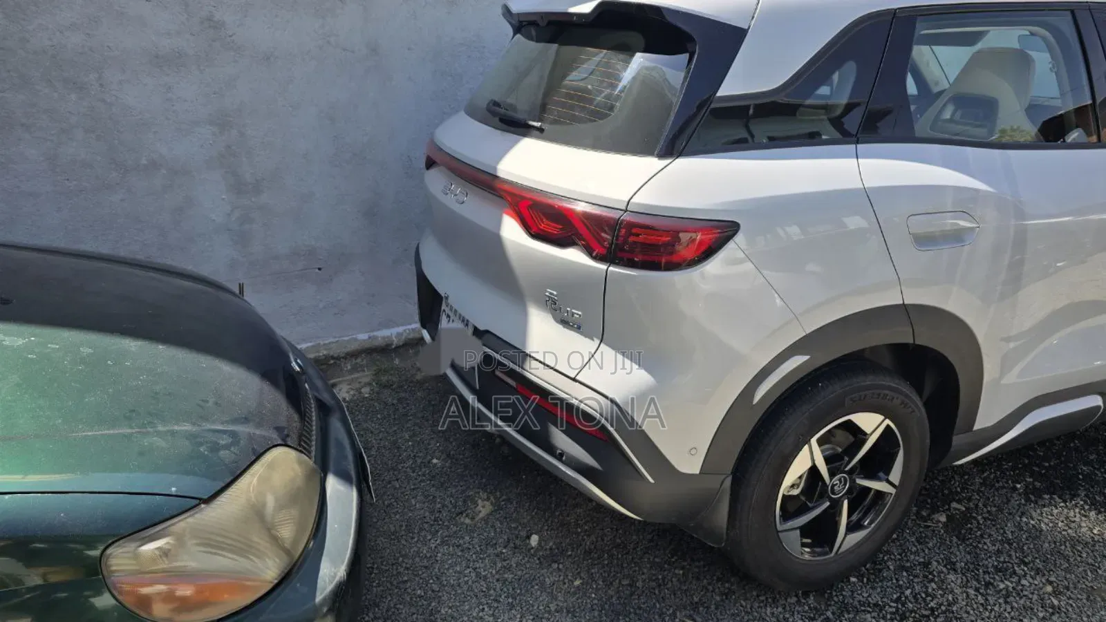 BYD Yuan Up 2025 Off white