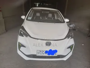 Photo - Changan BenBen E-Star 2022 White