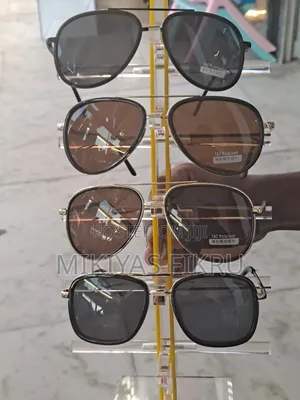 Photo - Polarized Glass