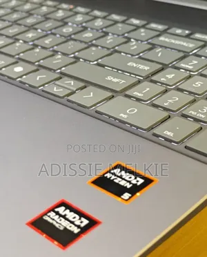 New Laptop HP Pavilion 15 8GB AMD Ryzen 5 SSD 512GB