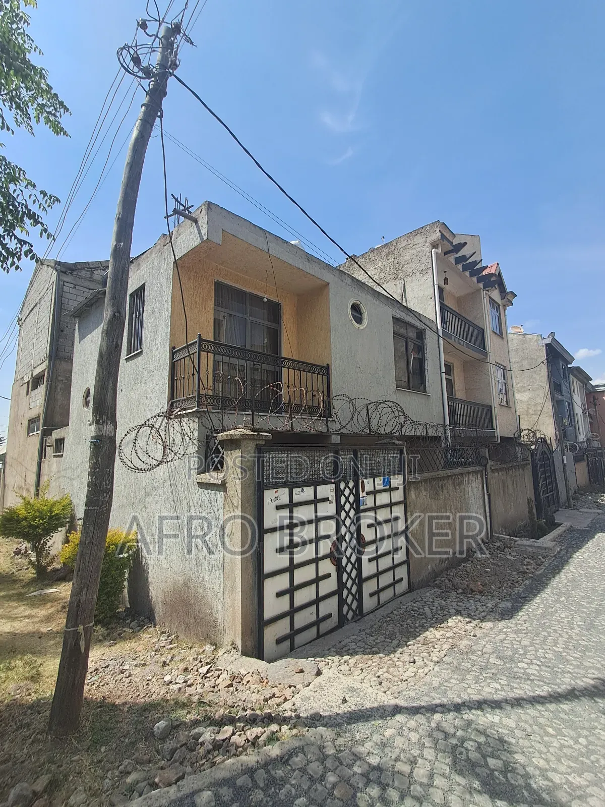 Furnished 4bdrm House in Alem Bank, Akaky Kaliti for sale