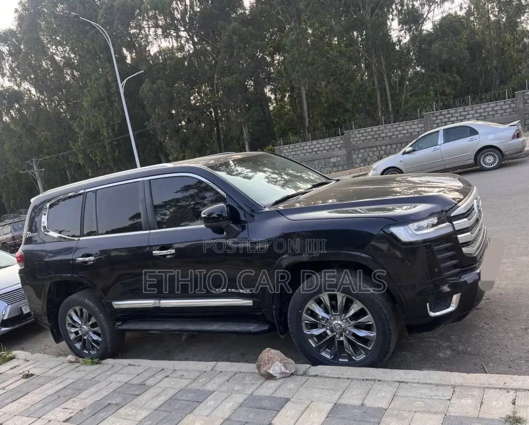 Toyota Land Cruiser 2017 Black