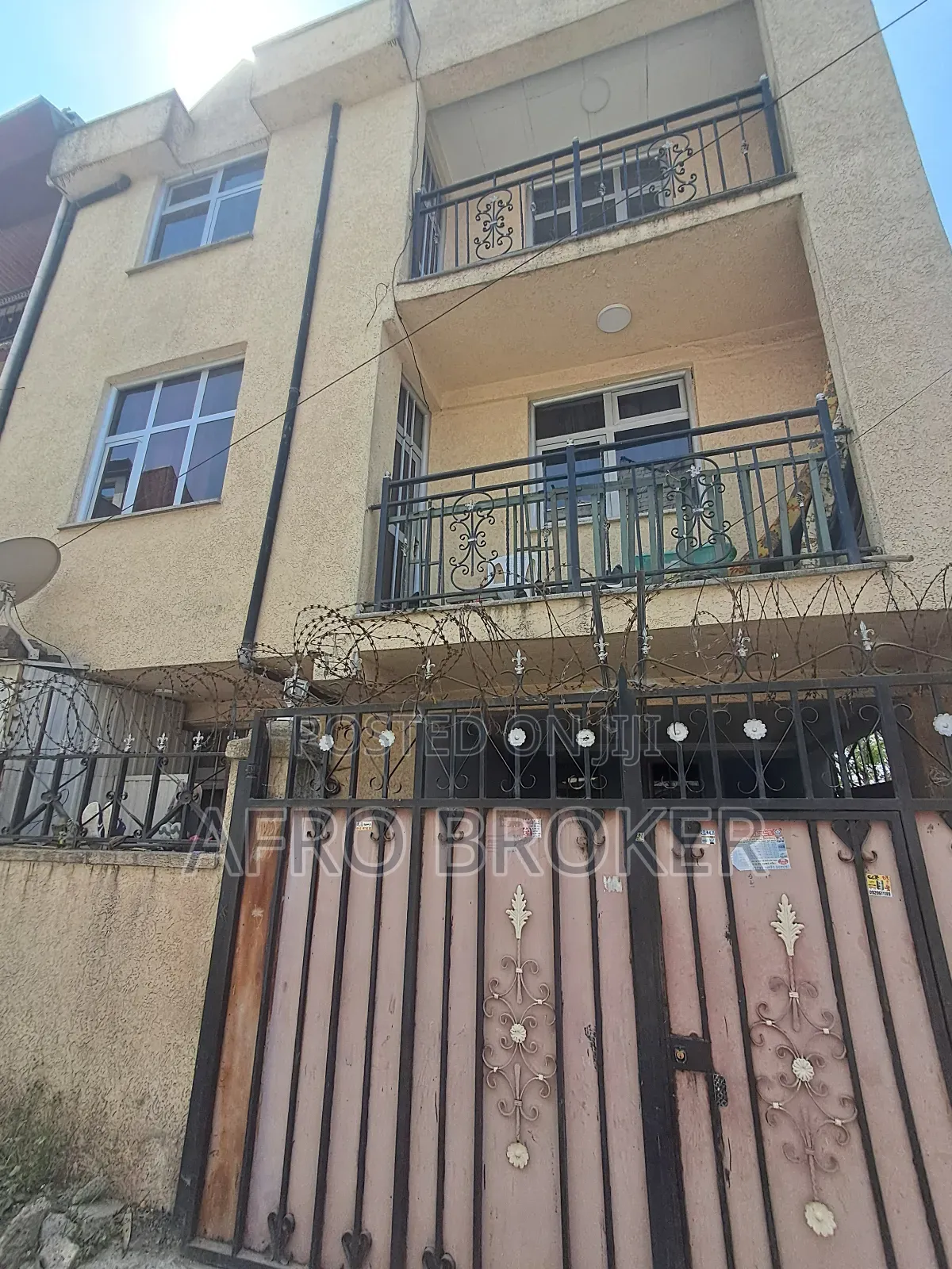 Furnished 5bdrm House in House, Akaky Kaliti for sale