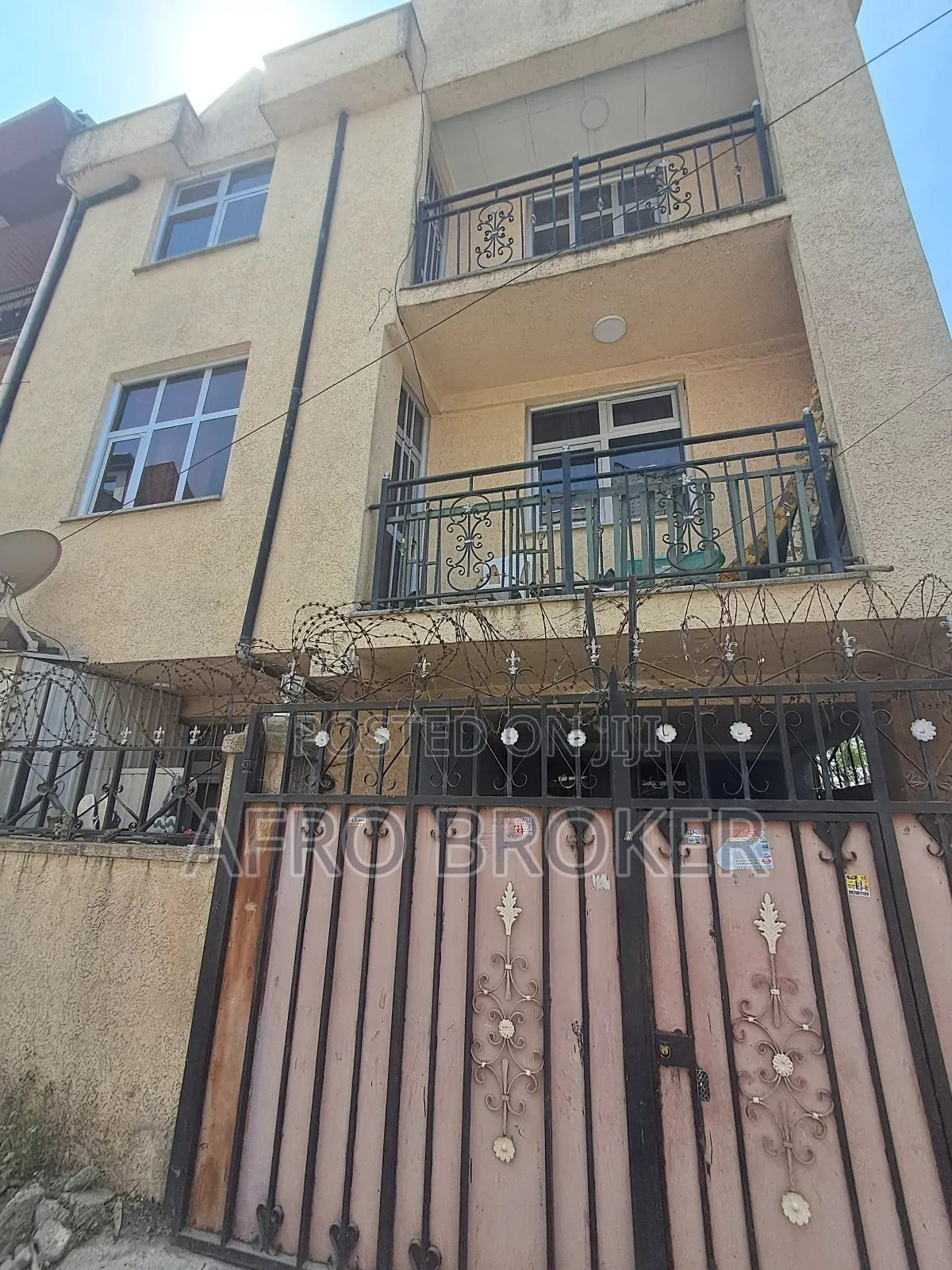 Furnished 5bdrm House in House, Akaky Kaliti for sale