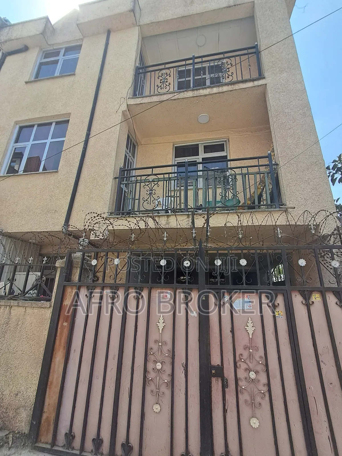 Furnished 5bdrm House in House, Akaky Kaliti for sale