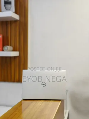 New Laptop Dell XPS 13 8GB Intel Core I5 SSD 512GB