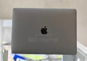 New Laptop Apple MacBook Pro M1 8GB Apple M1 Max SSD 1T