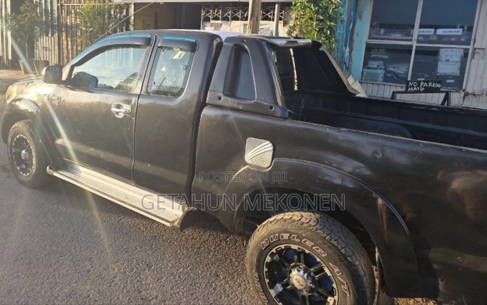 Toyota Hilux 2010 Black