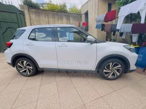 Toyota Raize 2022 White