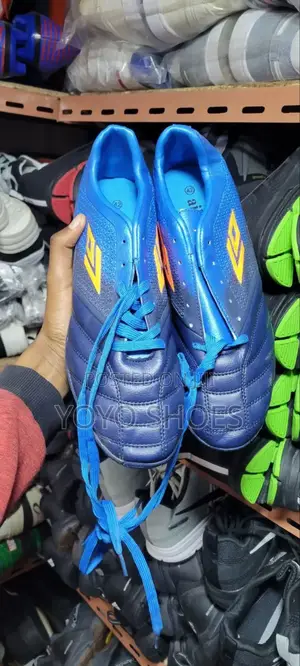 New Arrival Umbro Futsal Soccer Clseats Shoes