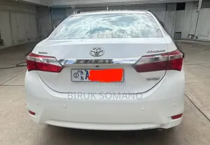 Toyota Corolla 2017 Off white