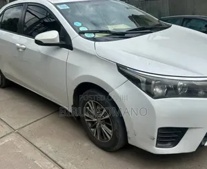 Toyota Corolla 2017 Off white