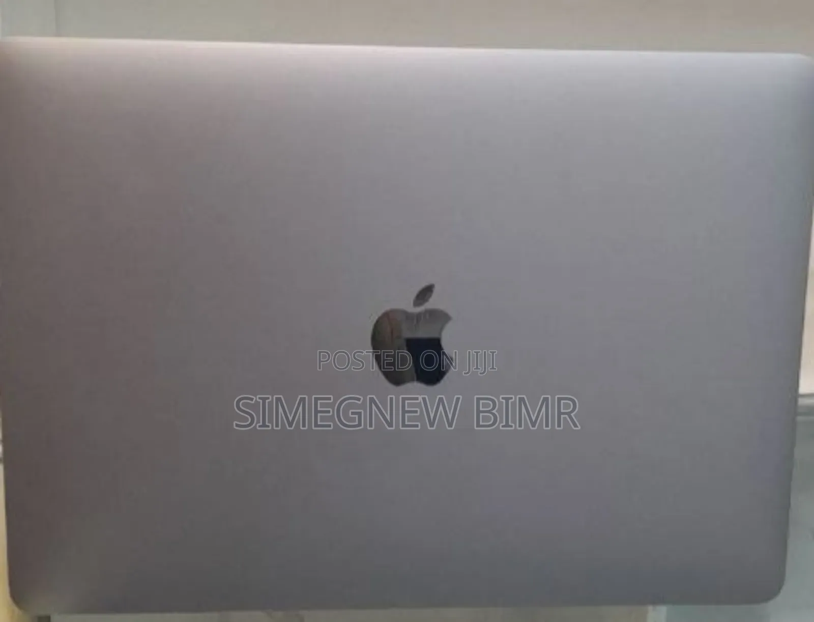 New Laptop Apple MacBook Pro 2020 8GB Intel Core I5 SSD 256GB