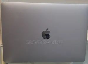 New Laptop Apple MacBook Pro 2020 8GB Intel Core I5 SSD 256GB