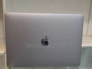 New Laptop Apple MacBook Pro 2020 8GB Intel Core I5 SSD 256GB