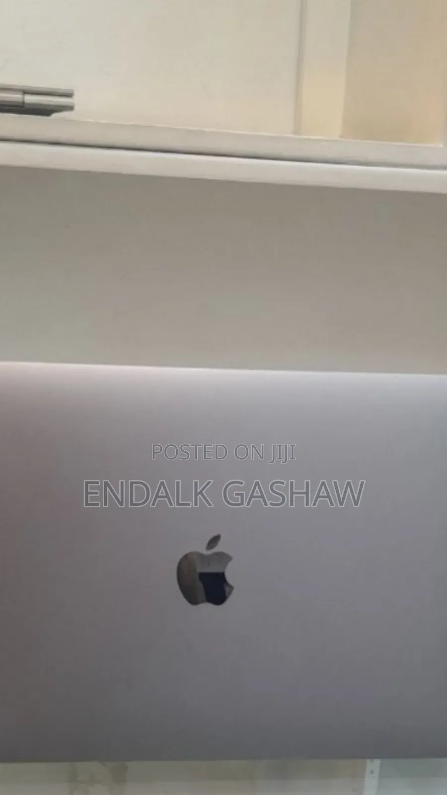 New Laptop Apple MacBook Pro 2020 8GB Intel Core I5 SSD 256GB