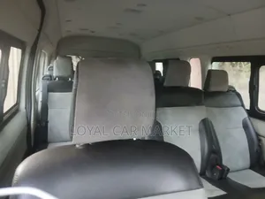 Toyota HiAce 2022 White