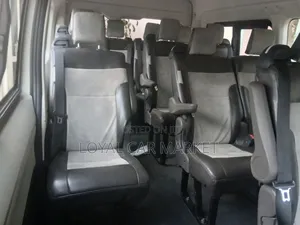 Toyota HiAce 2022 White