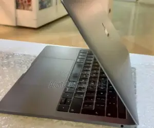 New Laptop Apple MacBook Pro 2019 8GB Intel SSD 128GB