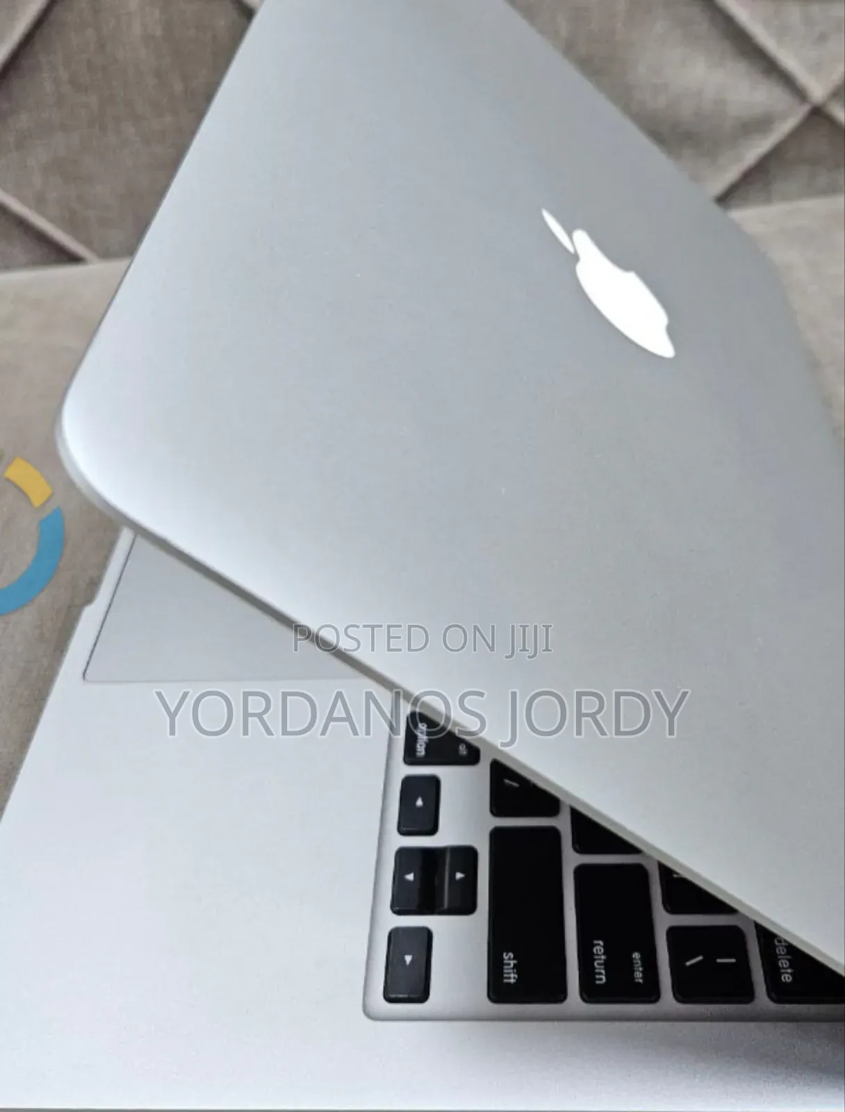 New Laptop Apple MacBook Pro 2015 8GB Intel Core I5 SSD 128GB
