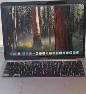 New Laptop Apple MacBook 2020 8GB Intel Core I5 SSD 256GB