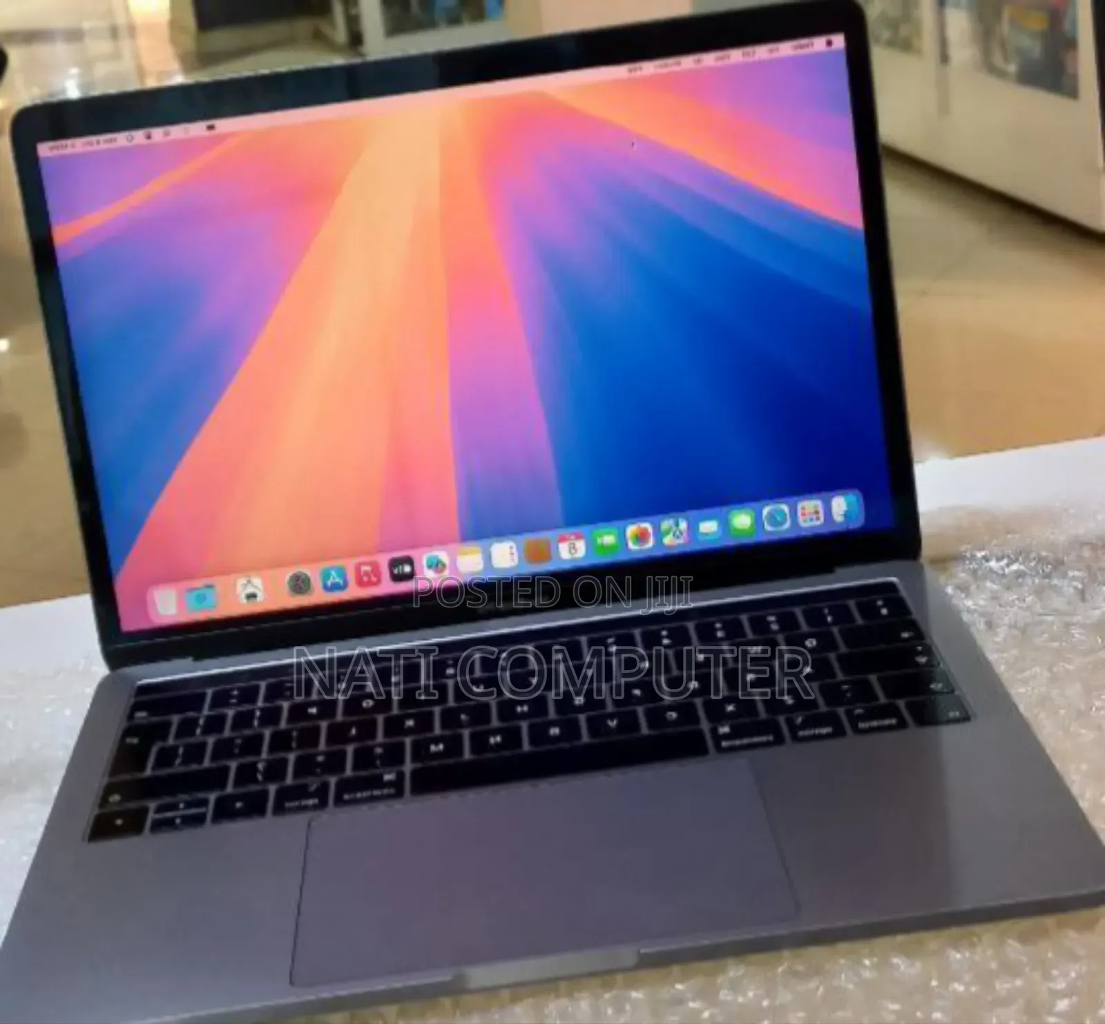 New Laptop Apple MacBook Pro 2019 8GB SSD 128GB