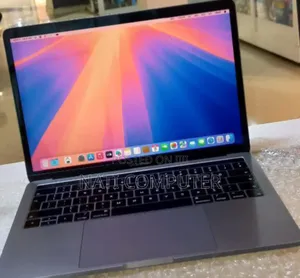 New Laptop Apple MacBook Pro 2019 8GB SSD 128GB