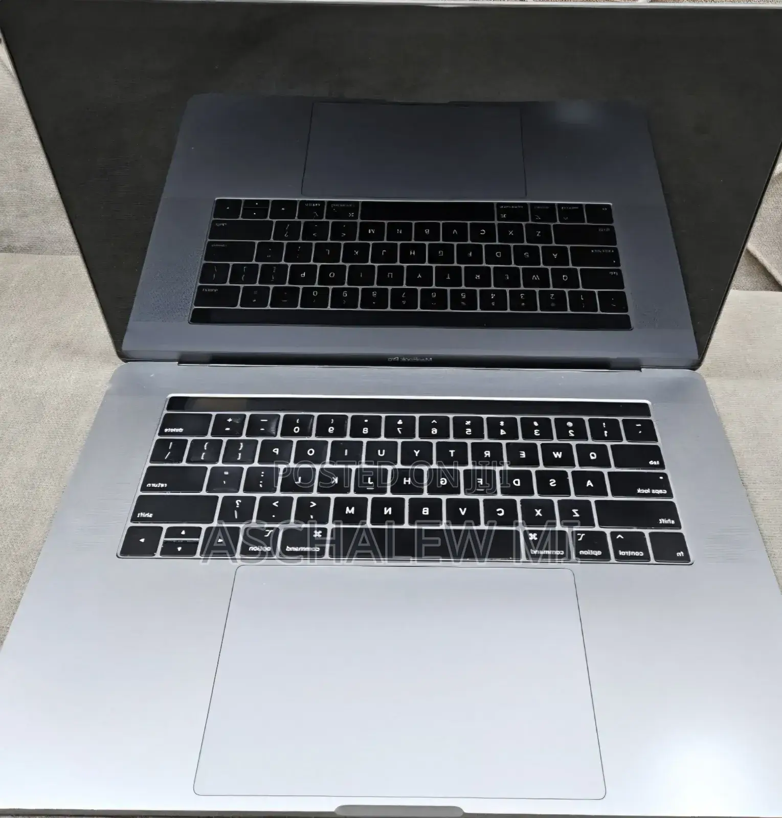 New Laptop Apple MacBook Pro 2019 16GB Intel Core I9 SSD 512GB