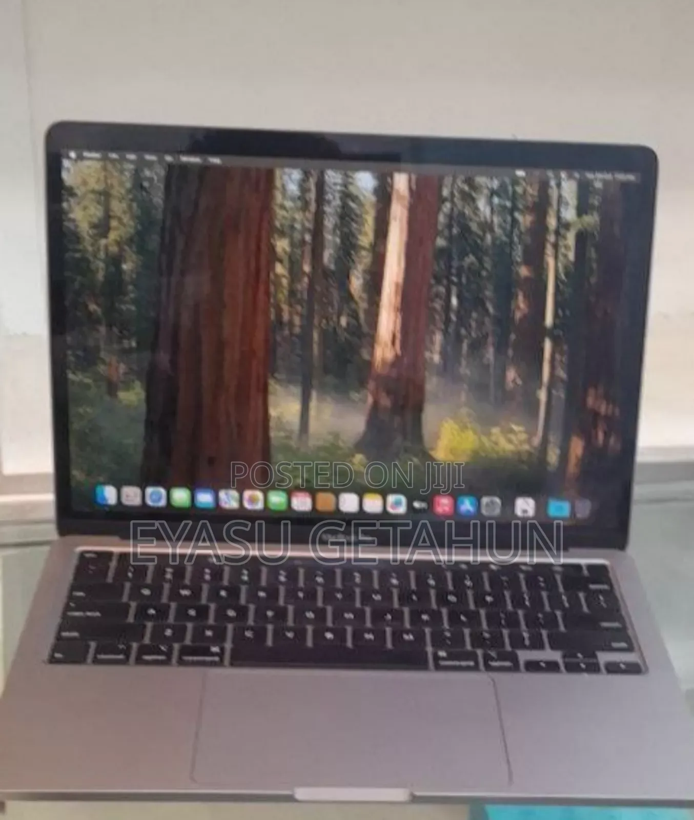 New Laptop Apple MacBook Pro 2020 8GB Intel Core I5 SSD 256GB