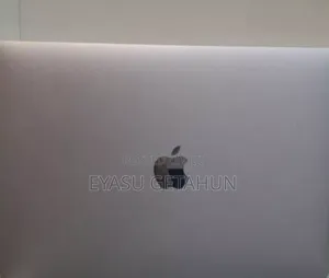 New Laptop Apple MacBook Pro 2020 8GB Intel Core I5 SSD 256GB