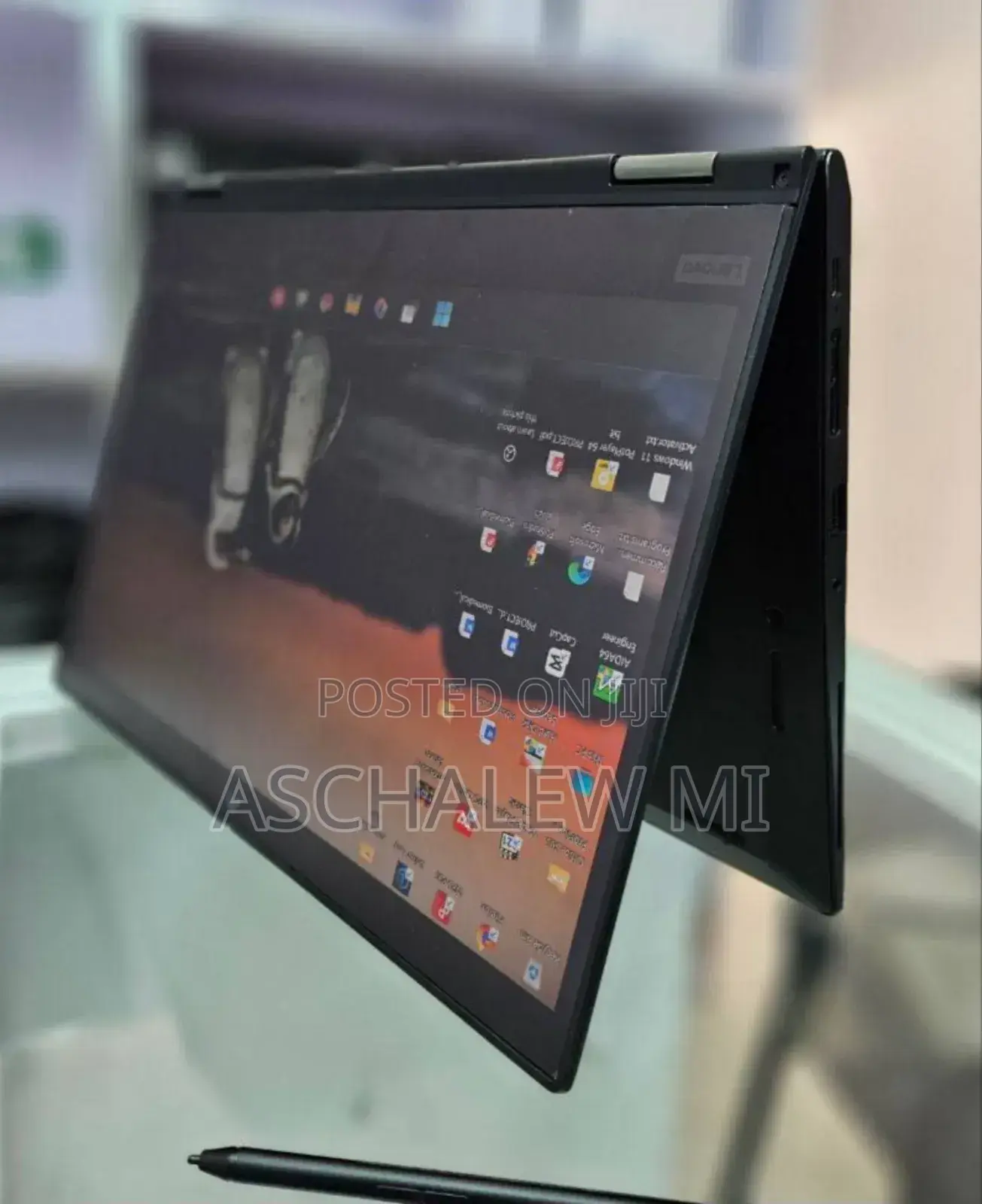 New Laptop Lenovo ThinkPad X390 Yoga 8GB Intel Core i5 SSD 512GB